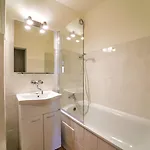 Hotel Charles 3*